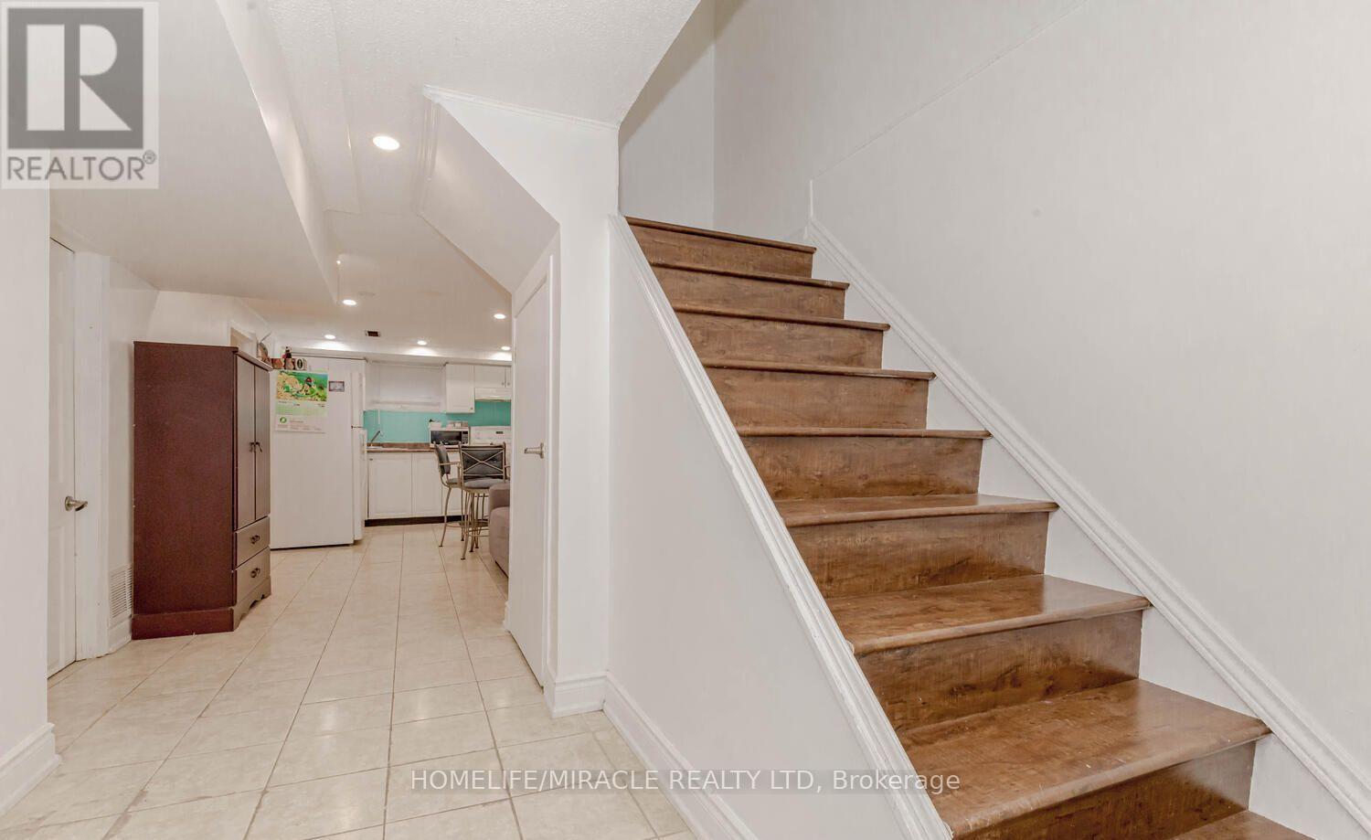 #56 7500 GOREWAY DRIVE - 11