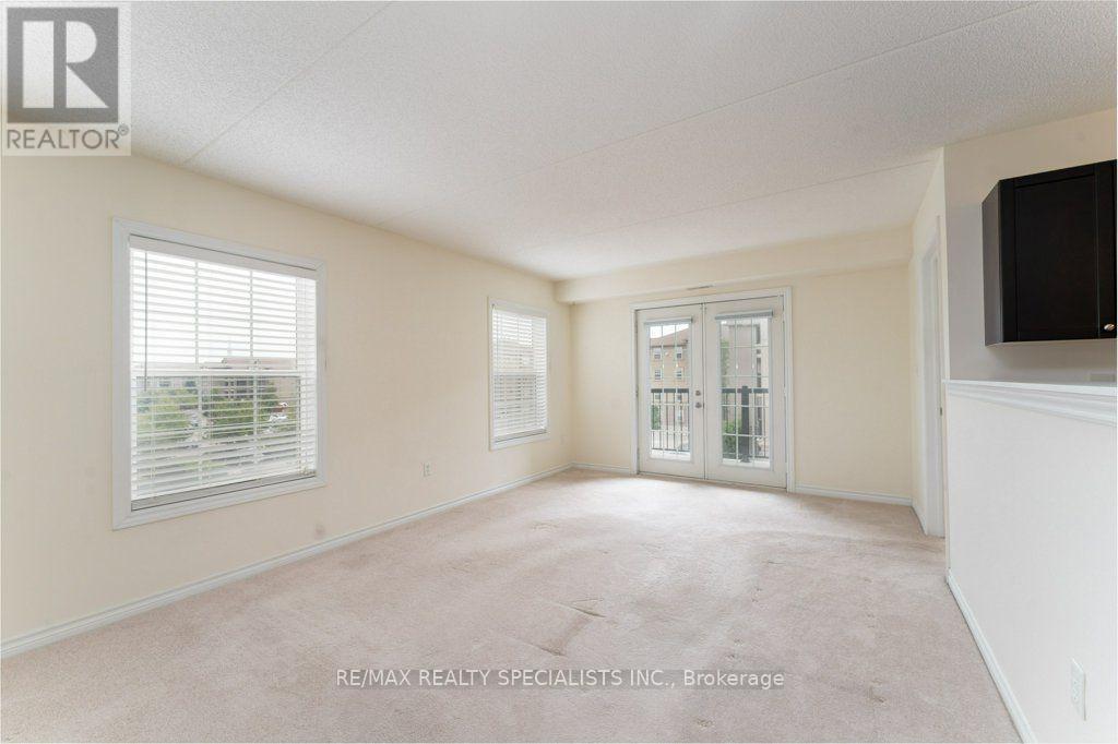 #313 1340 MAIN STREET E - 10