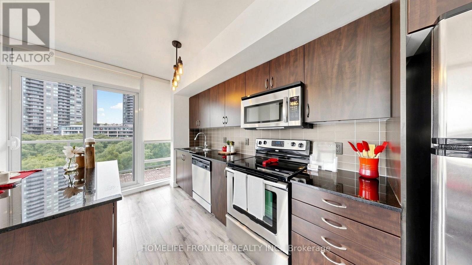 #504 15 LEGION ROAD - Image 14