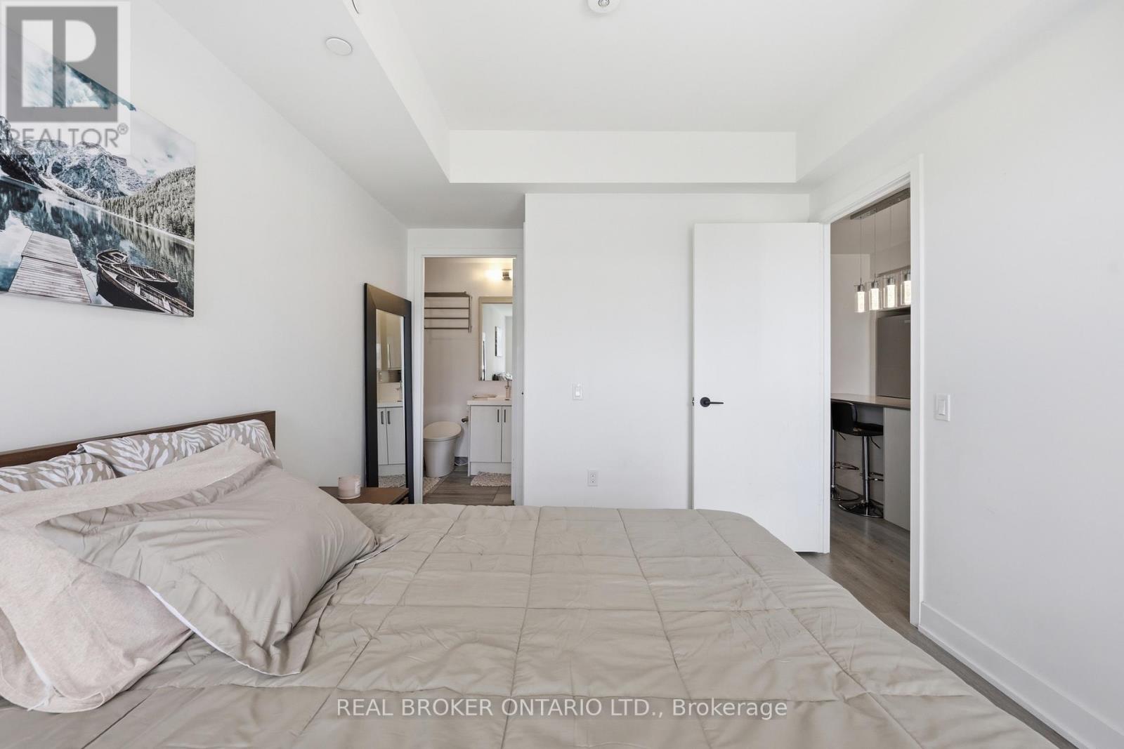 #608 50 GEORGE BUTCHART DRIVE - Image 31