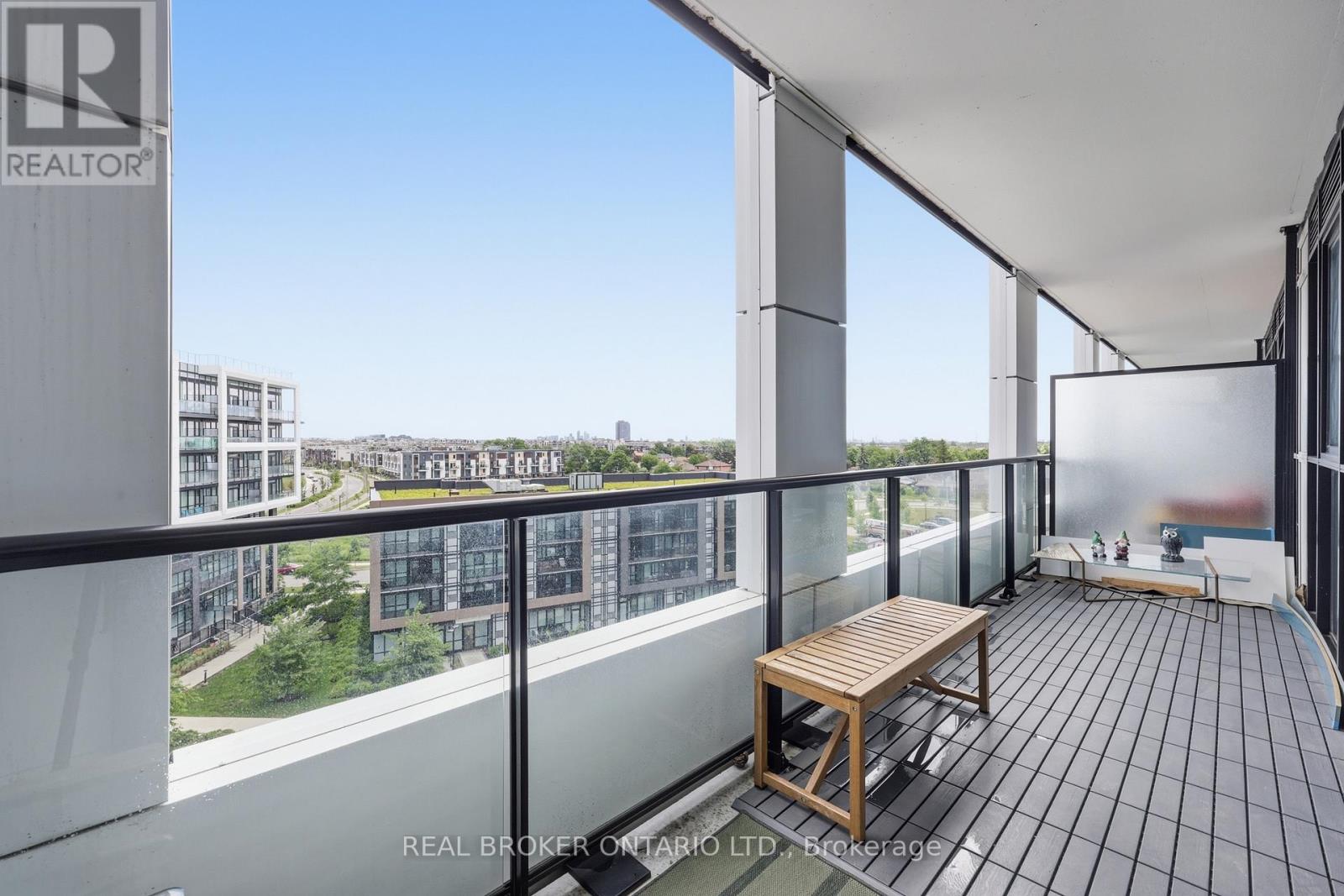 #608 50 GEORGE BUTCHART DRIVE - Image 32