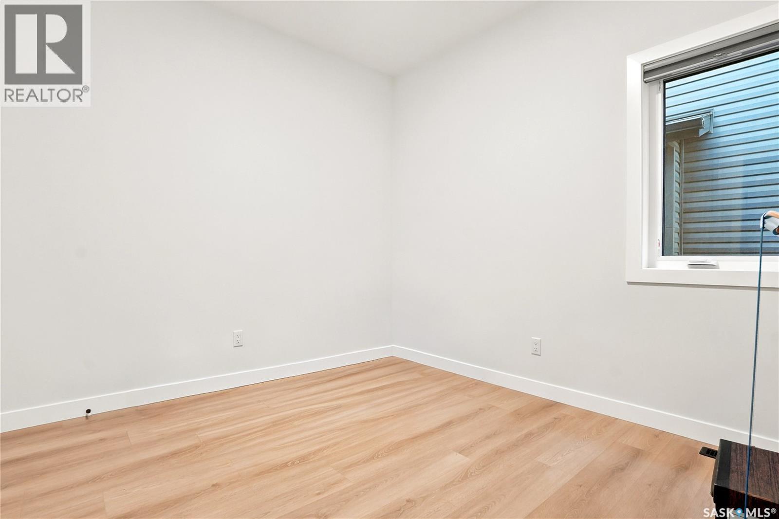 378 Sharma CRESCENT - Image 24