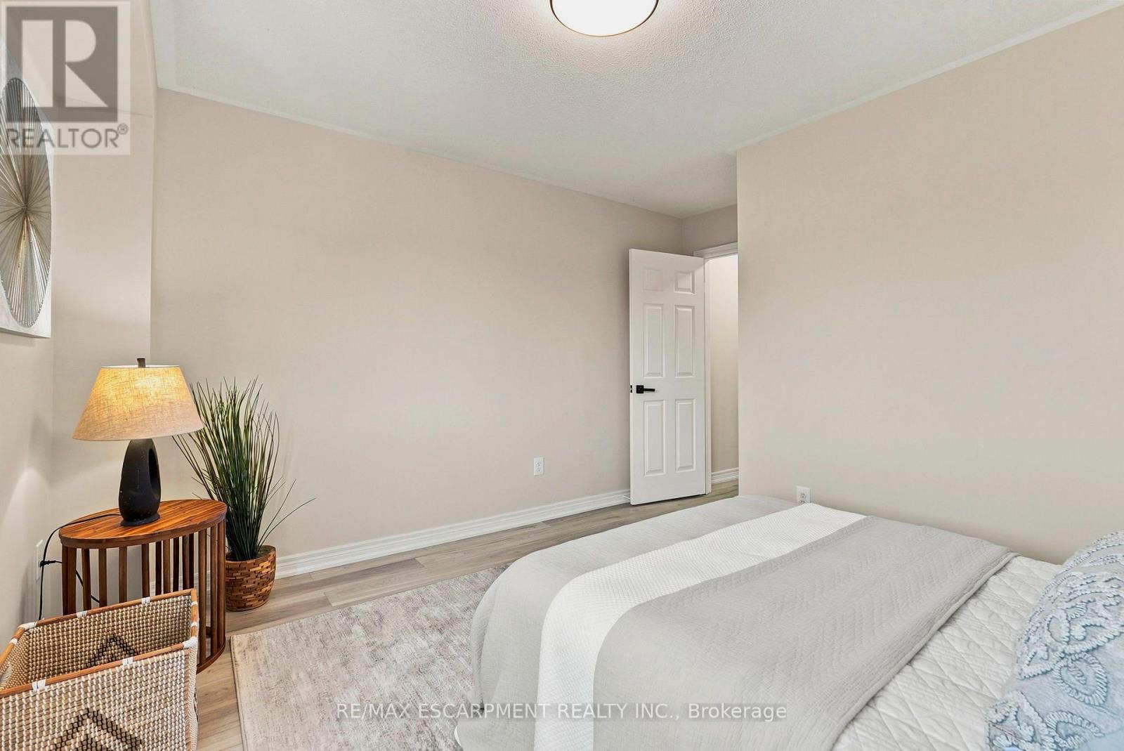 123 SKINNER ROAD - 21