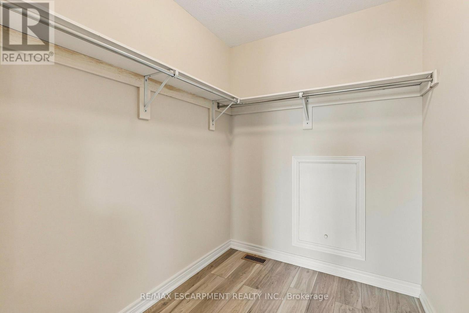 123 SKINNER ROAD - 32