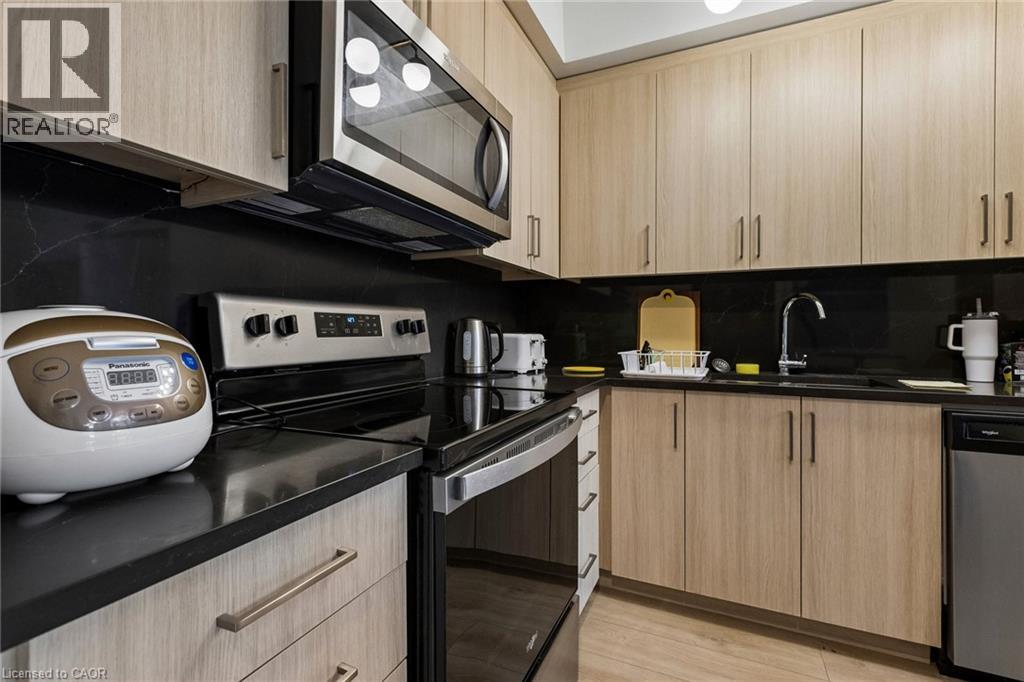 #131 145 COLUMBIA Street W - Image 16