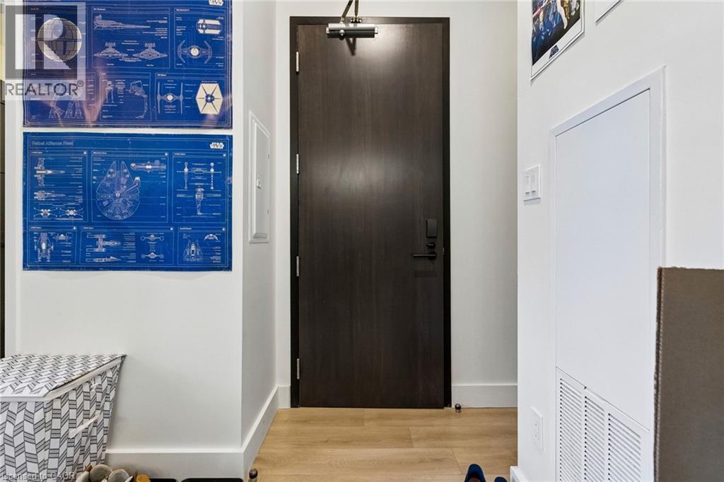 #131 145 COLUMBIA Street W - 4