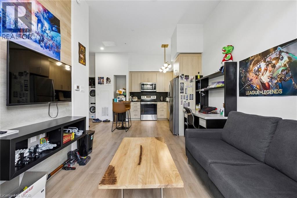 #131 145 COLUMBIA Street W - 9