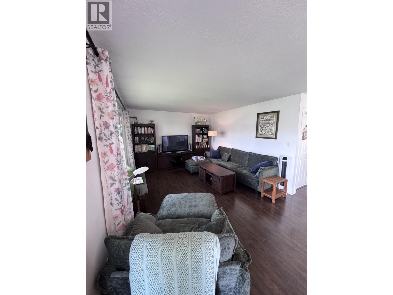 9807 114 AVENUE - 6