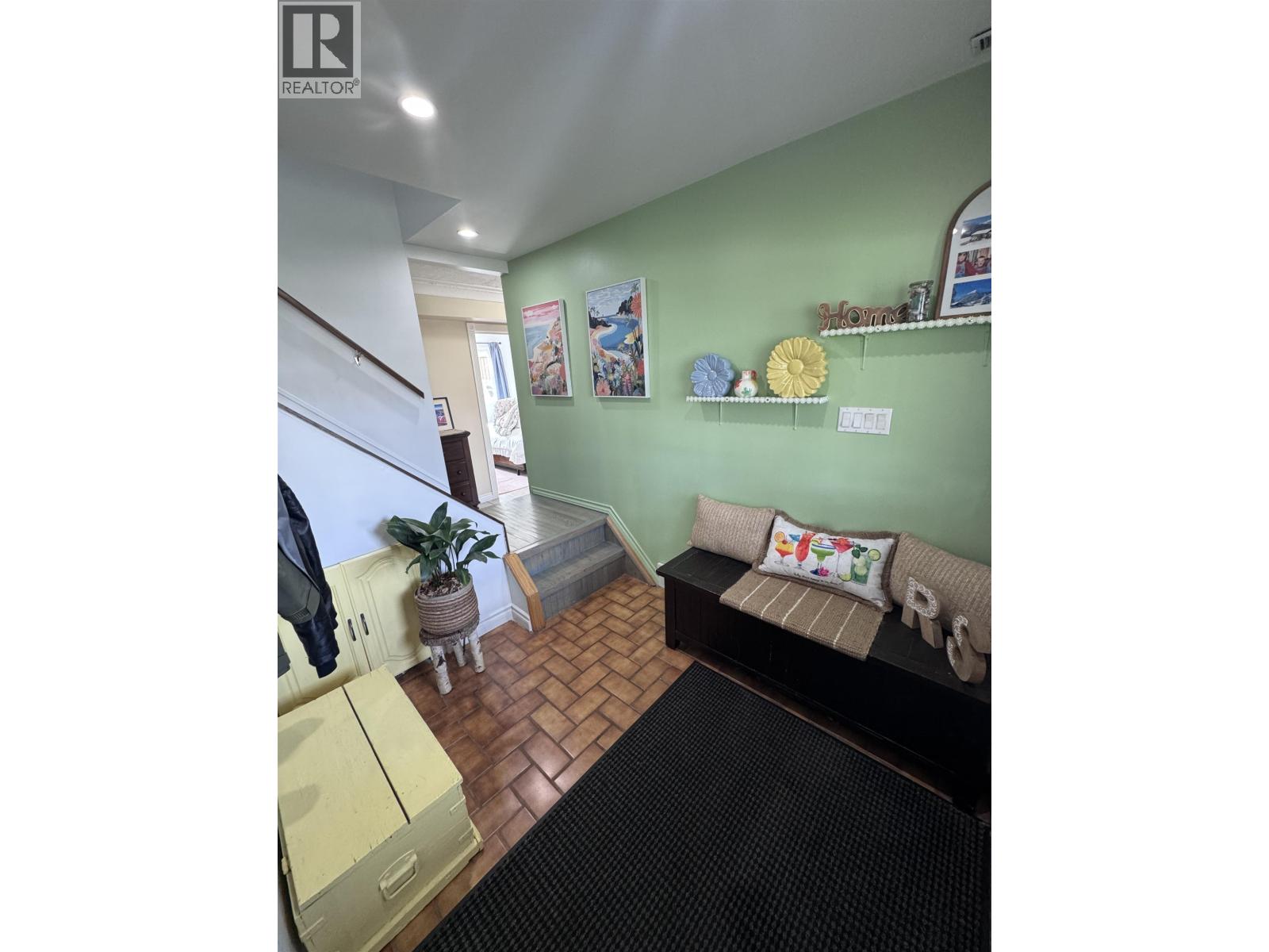9807 114 AVENUE - 3
