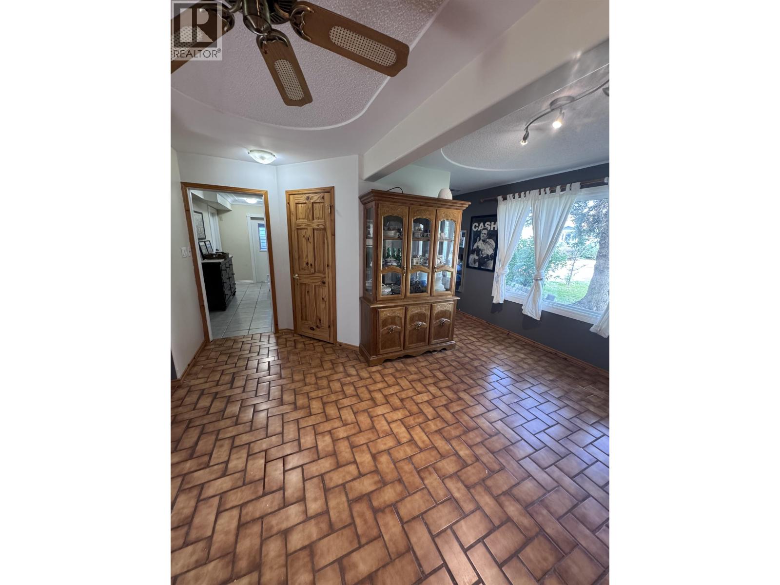 9807 114 AVENUE, Fort St. John