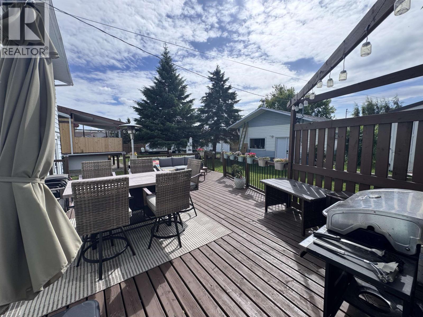 9807 114 AVENUE - 35