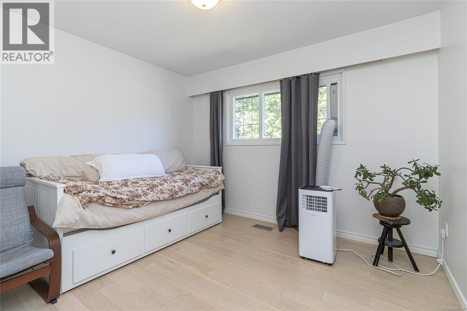 1510 Edgemont Rd - 15