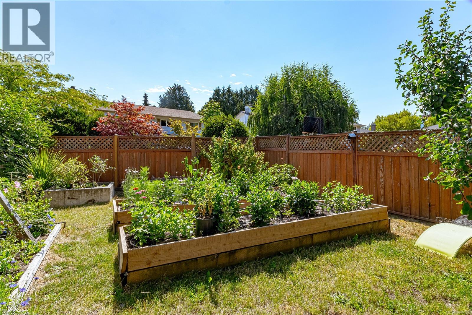  1510 Edgemont Road, Saanich
