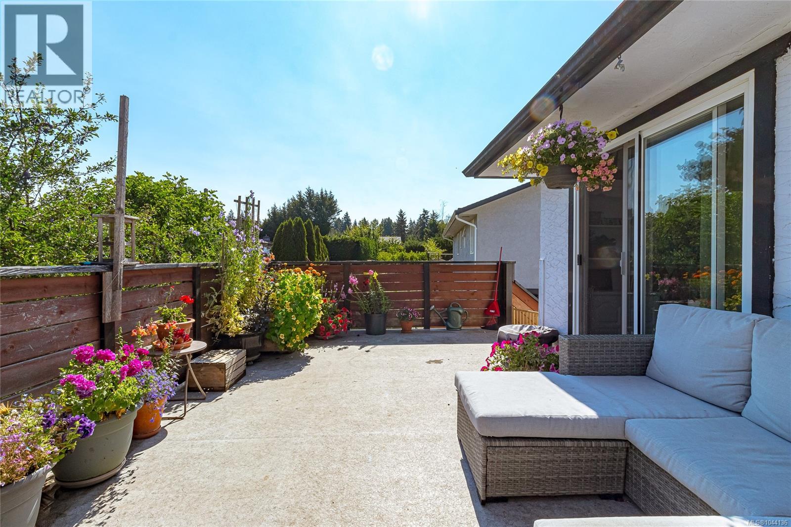  1510 Edgemont Road, Saanich