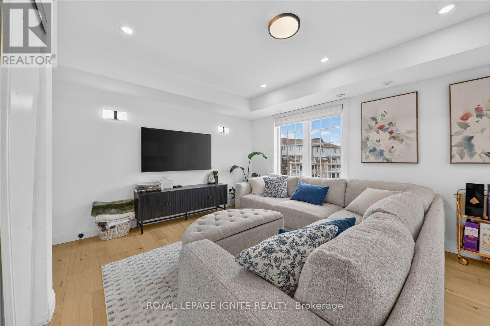 #90 200 MCLEVIN AVENUE - 6