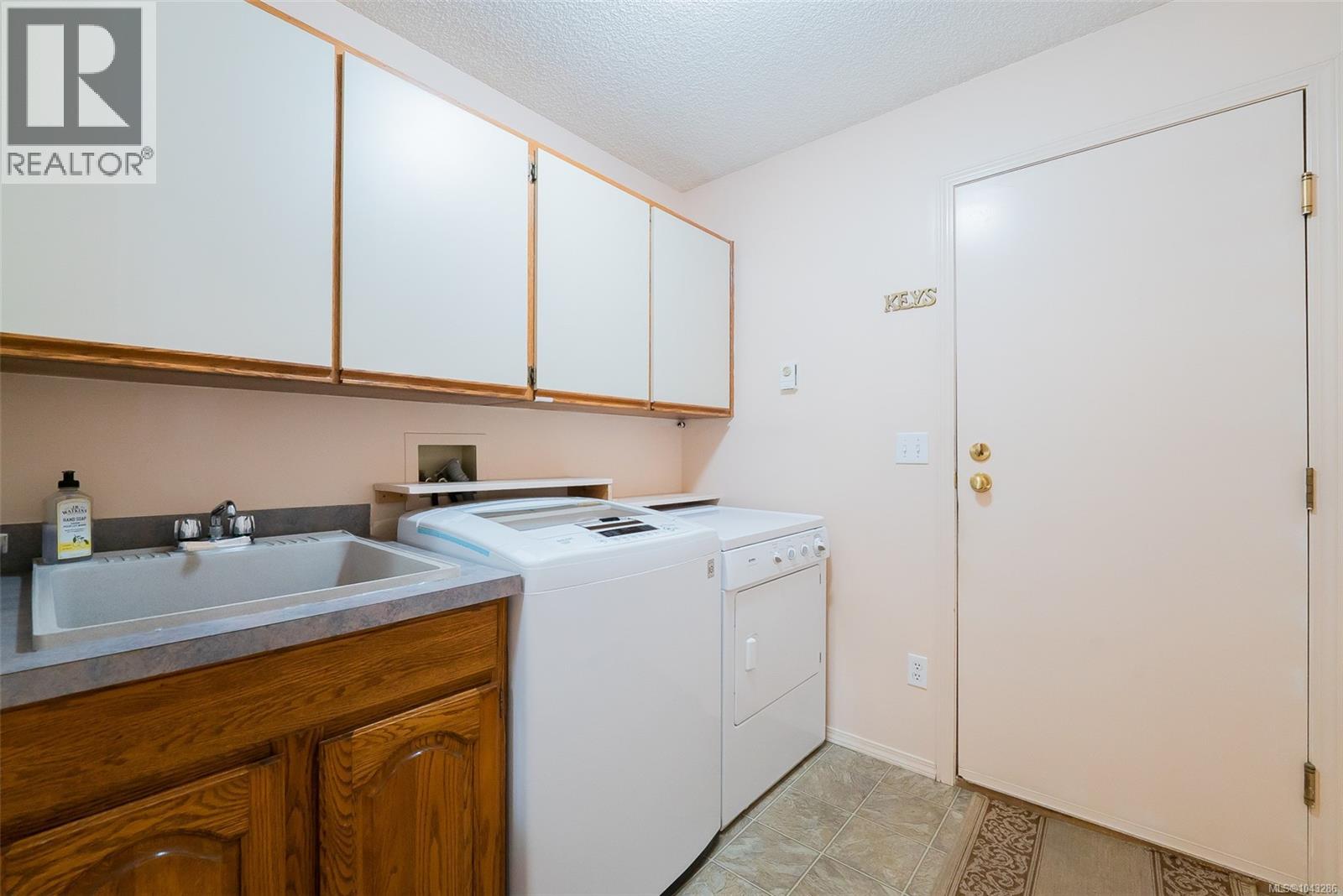2145 Michigan Way - 24