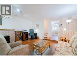 Living room - 2145 Michigan Way, Nanaimo, BC V9R5K3 Photo 14