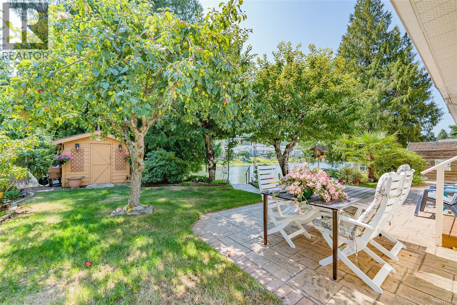 2145 Michigan Way - 29