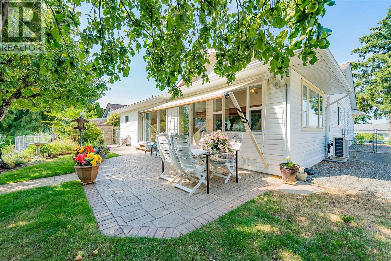 2145 Michigan Way - 32