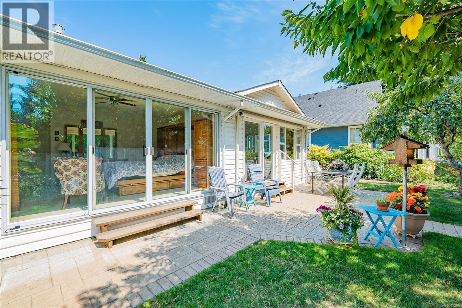 2145 Michigan Way - 34