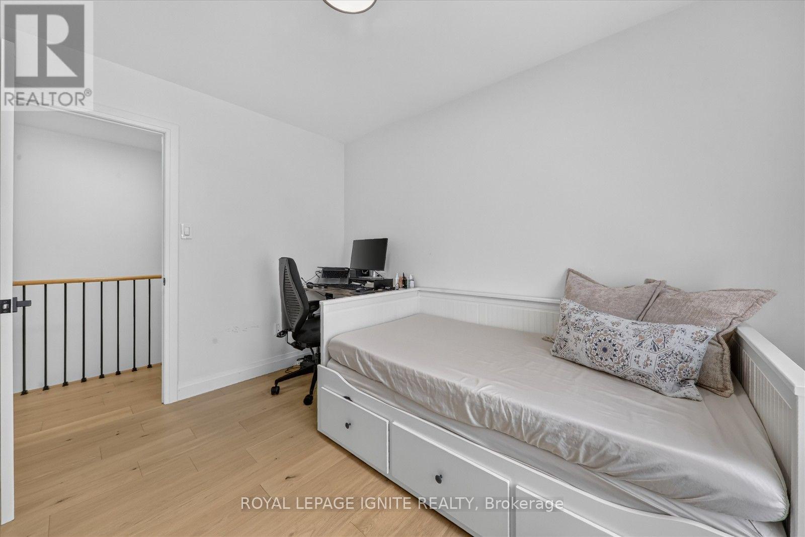 #90 200 MCLEVIN AVENUE - 21