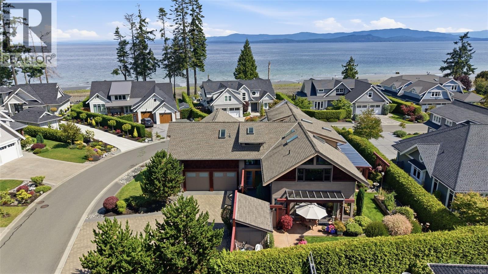 880 Bluffs Dr - 1