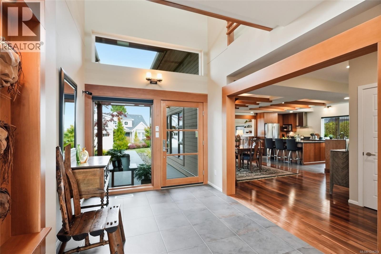 880 Bluffs Dr - 17