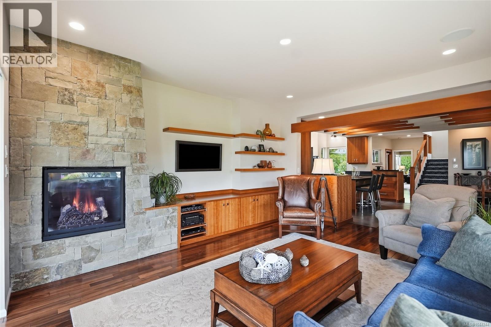 880 Bluffs Dr - 19
