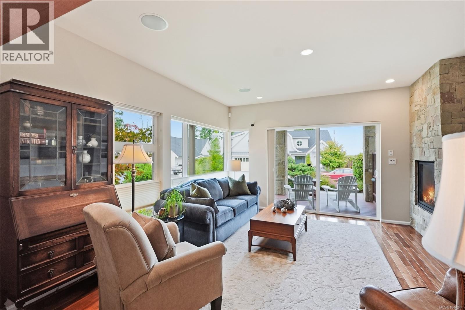 880 Bluffs Dr - 20