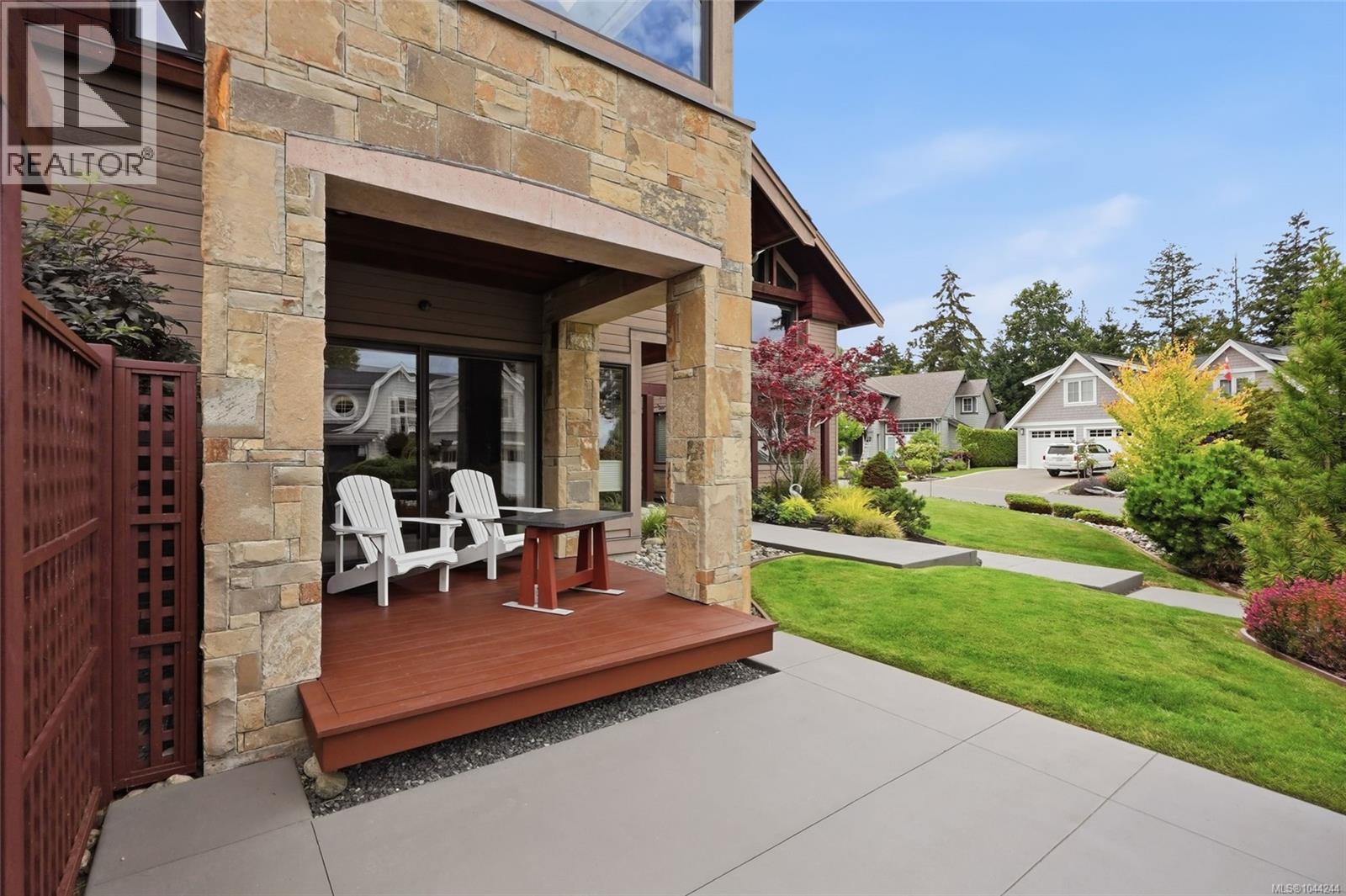 880 Bluffs Dr - 21