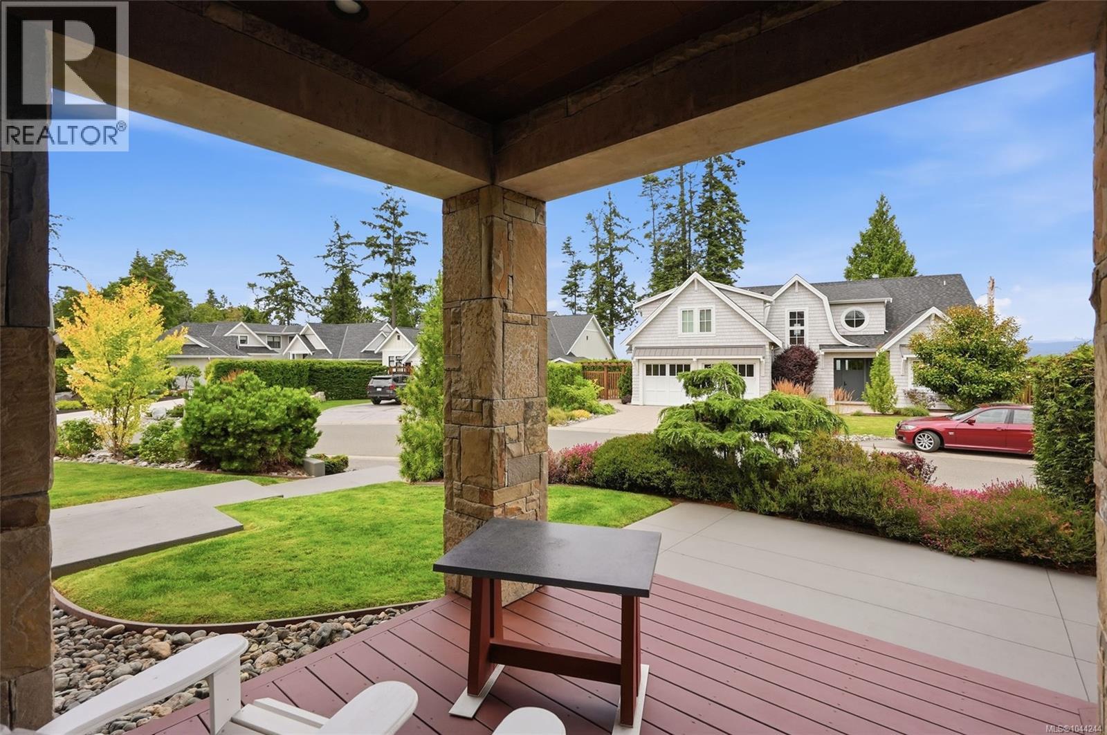 880 Bluffs Dr - 22