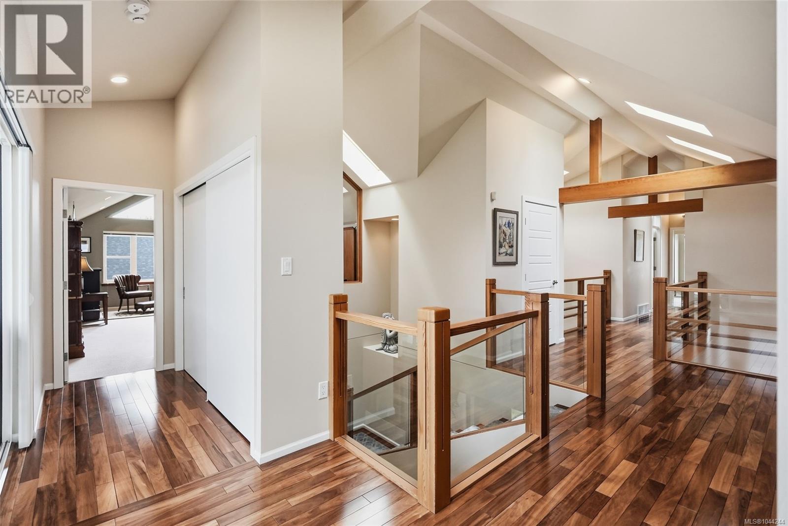 880 Bluffs Dr - 41