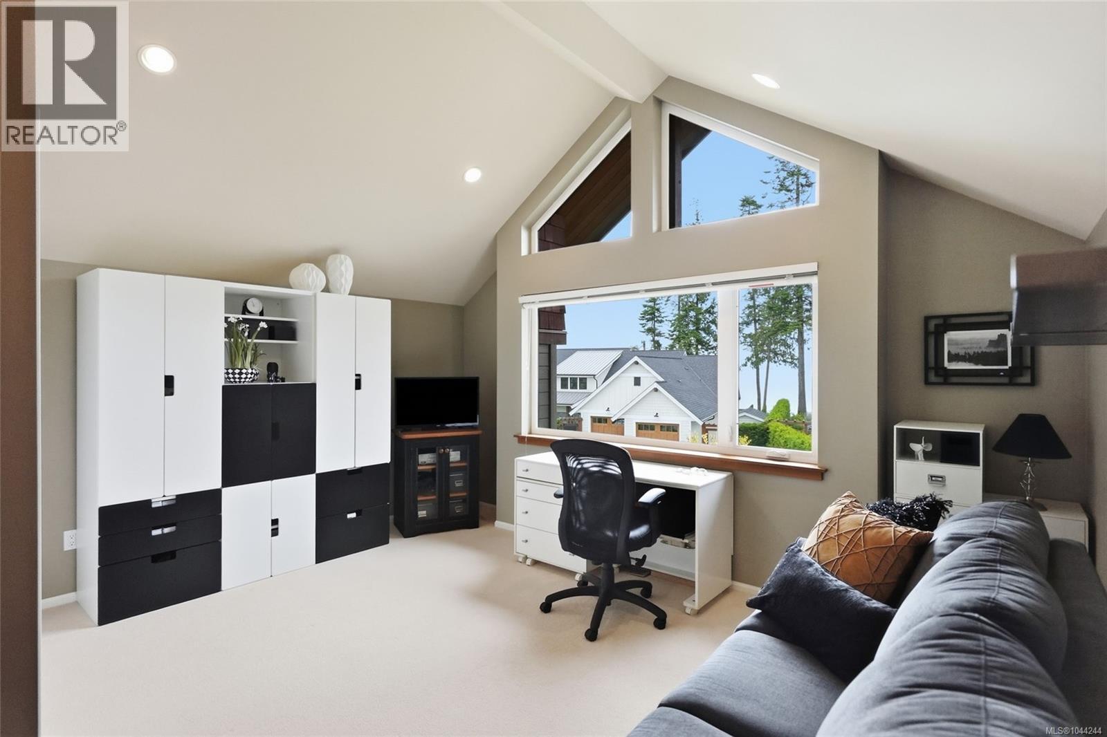880 Bluffs Dr - 51