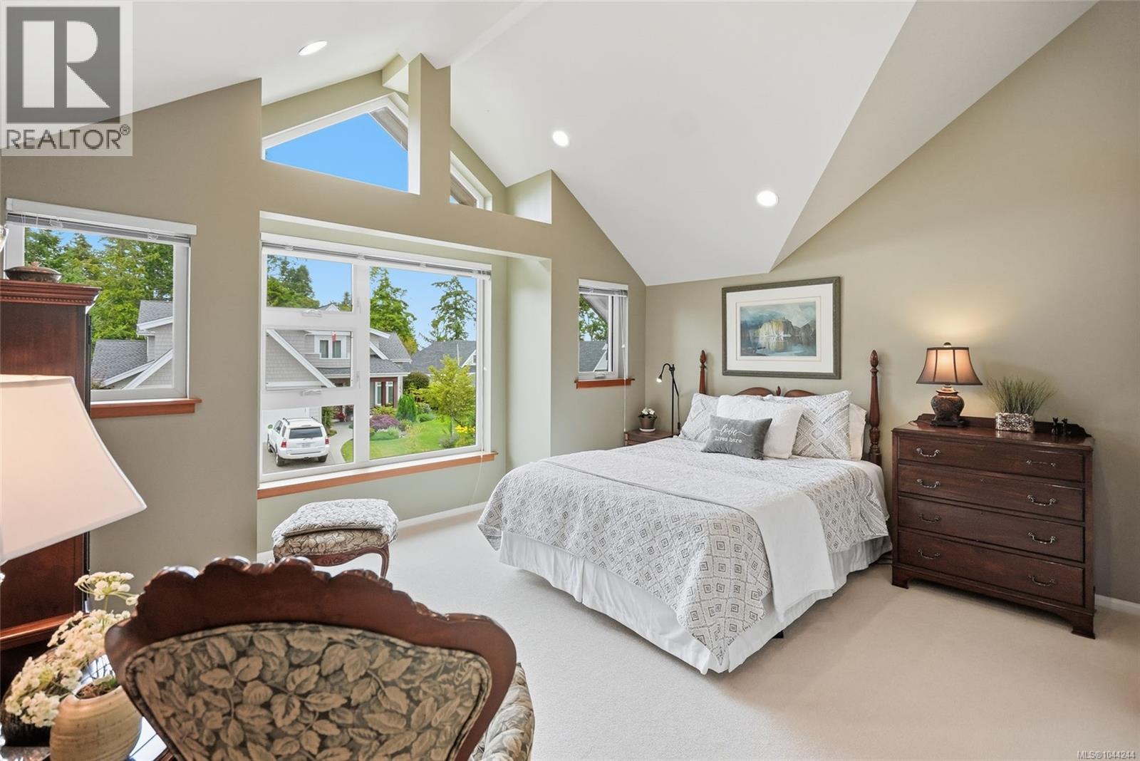880 Bluffs Dr - 7