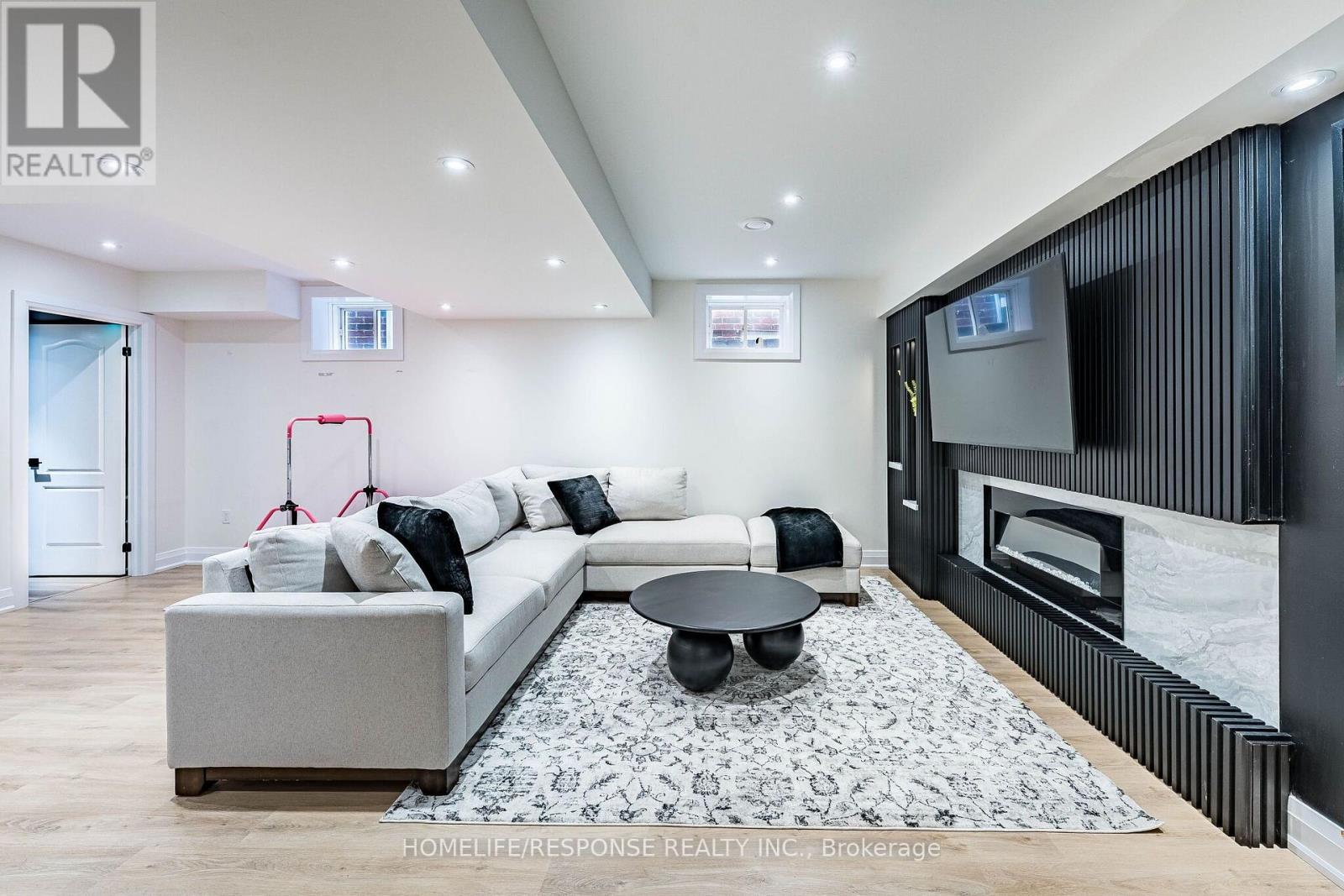 3019 SIERRA DRIVE - Image 31