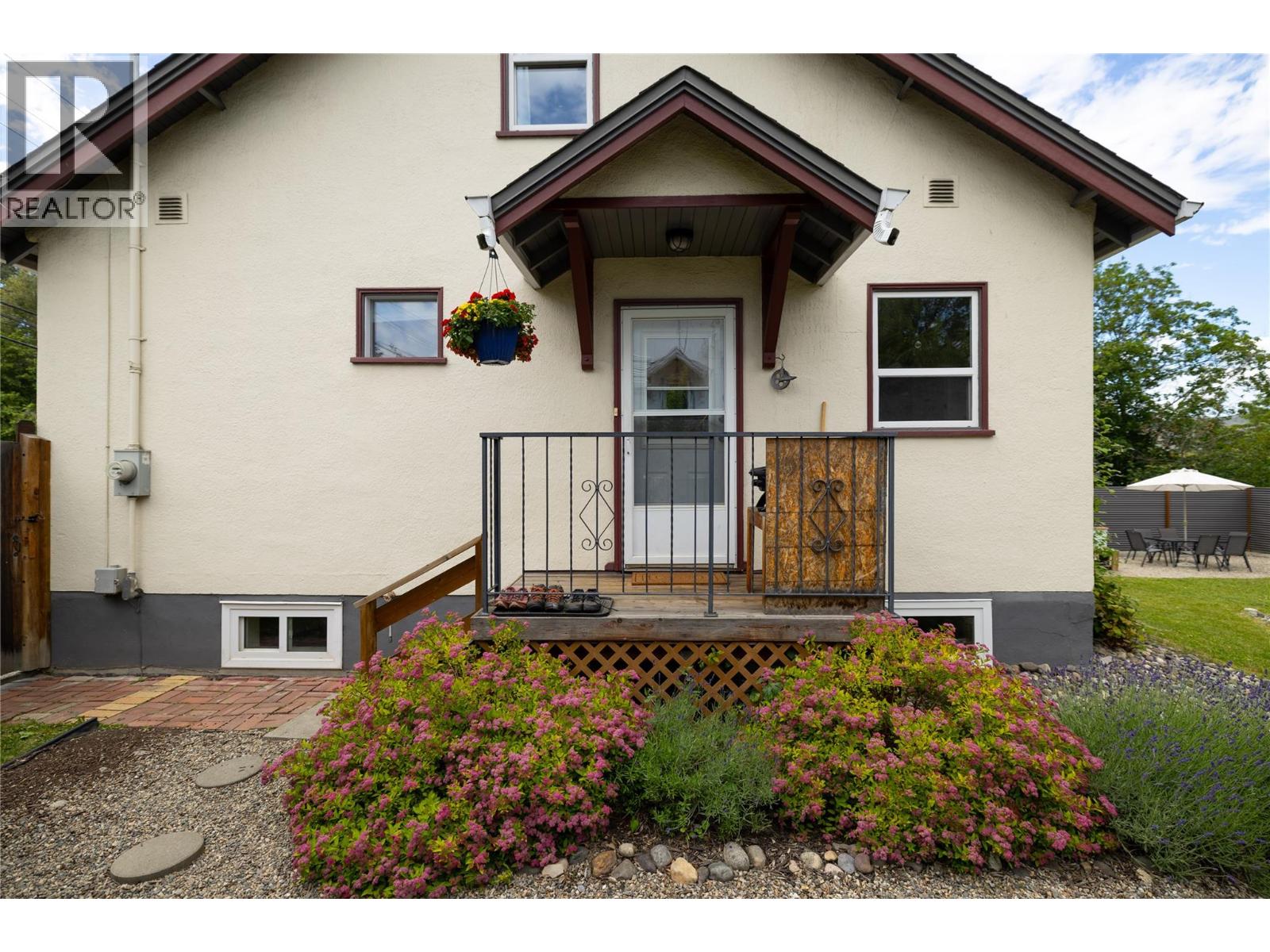 2105 32 Avenue - 42