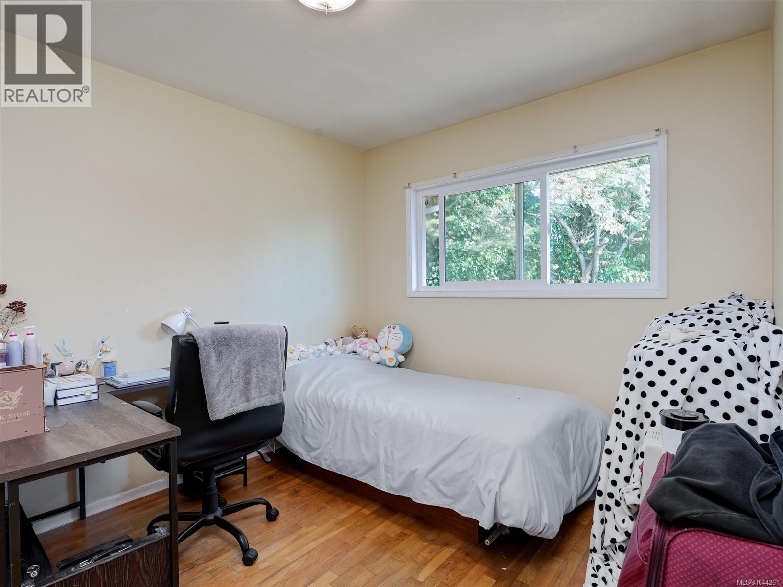 1564 North Dairy Rd - 10