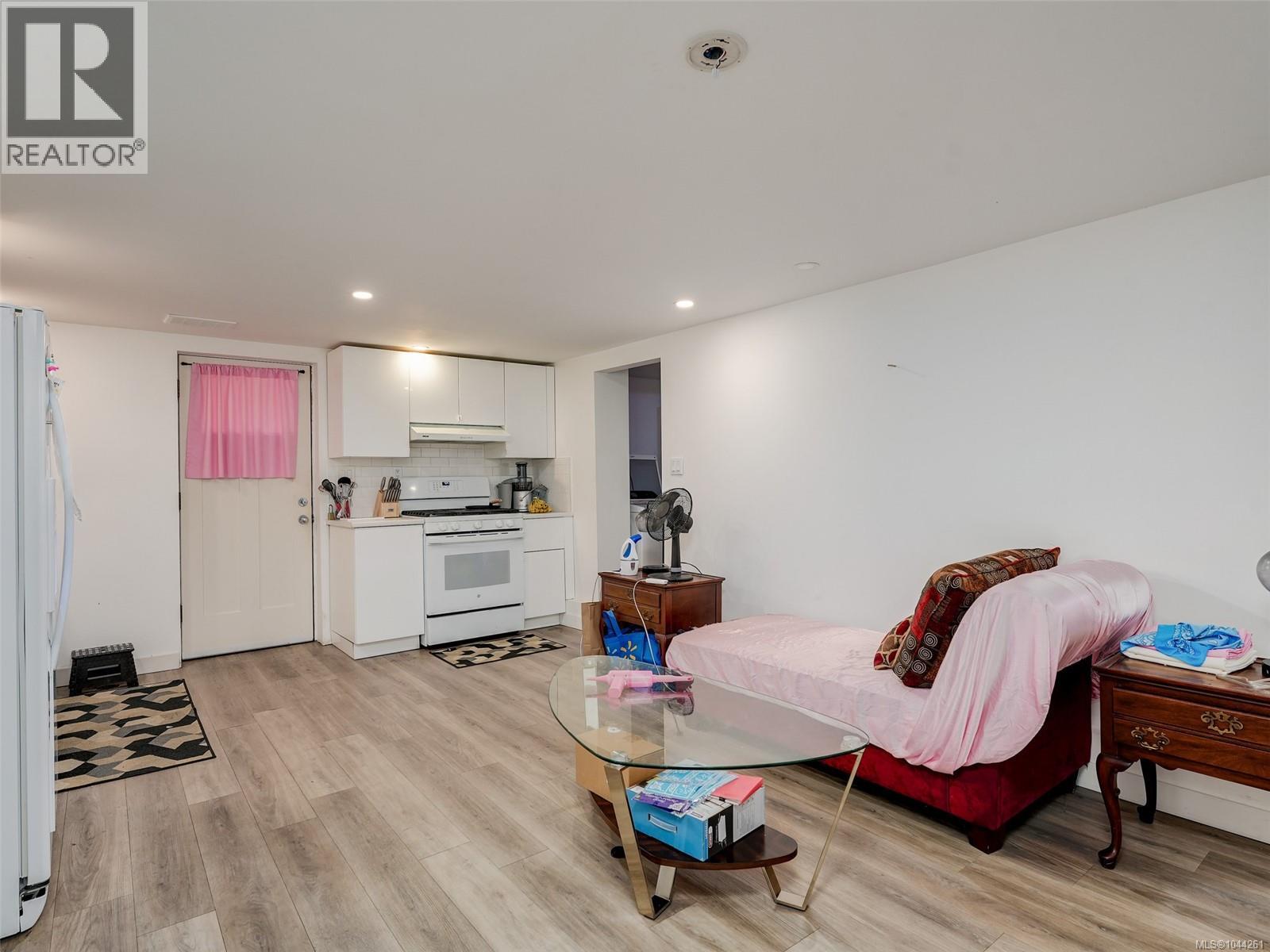 1564 North Dairy Rd - 25