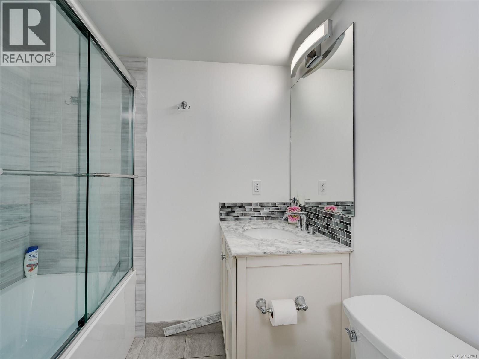 1564 North Dairy Rd - 32