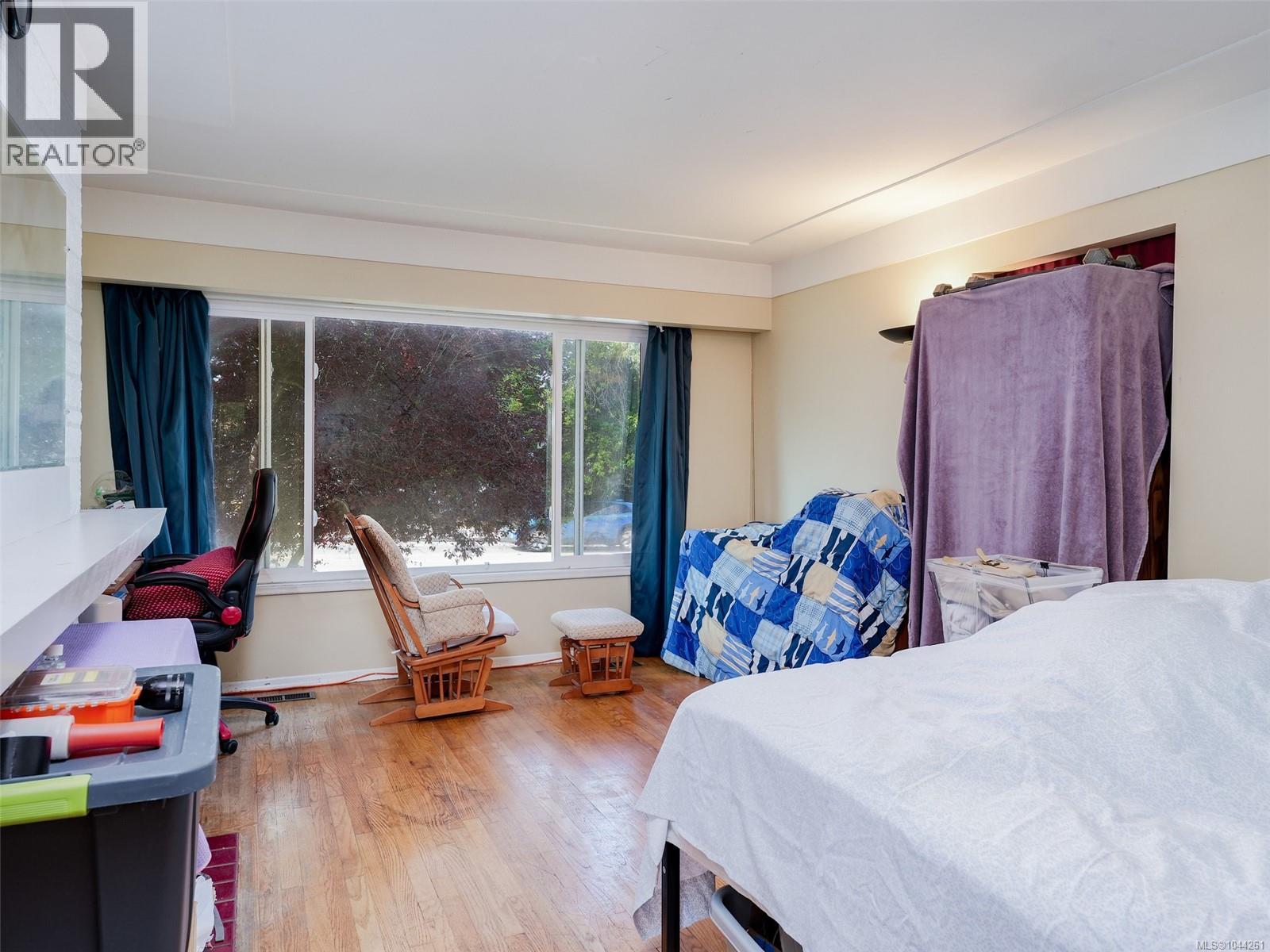 1564 North Dairy Rd - 4