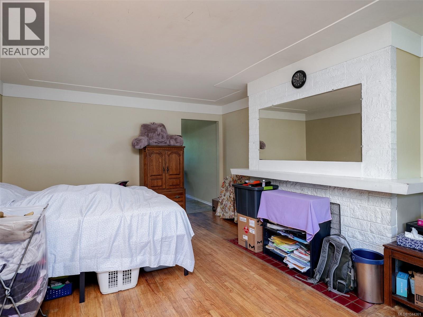 1564 North Dairy Rd - 5