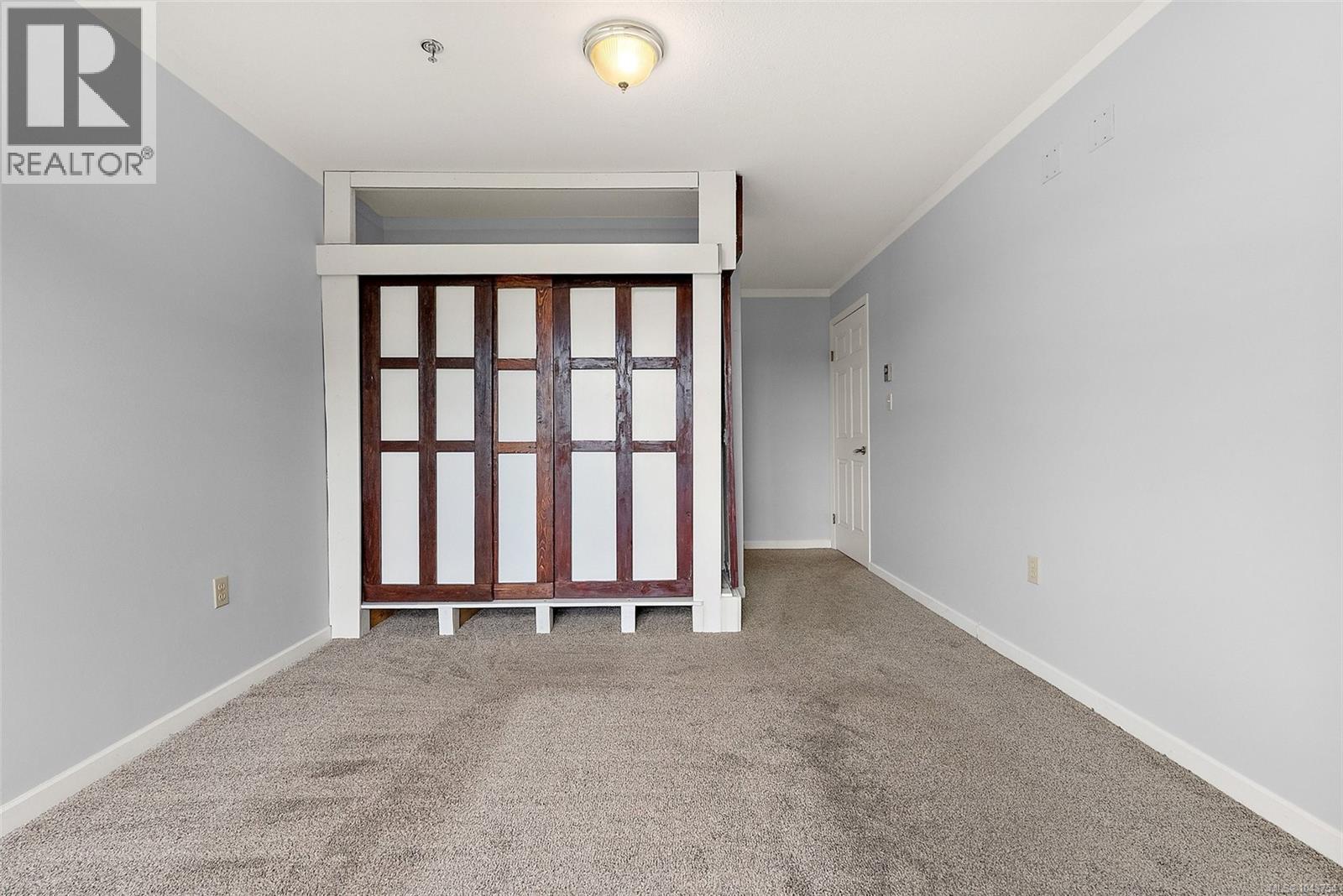 #212 3969 Shelbourne St - Image 21