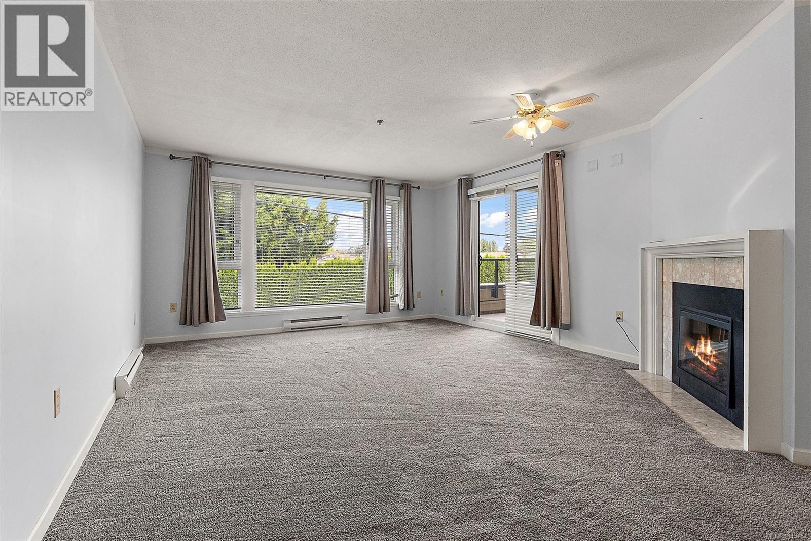 #212 3969 Shelbourne St - Image 8