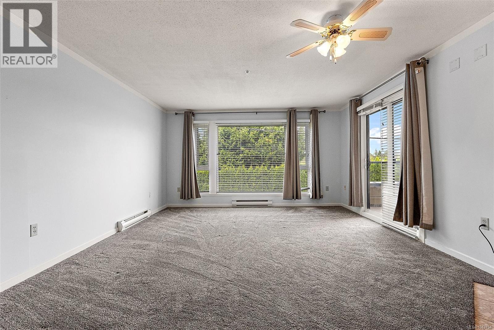 #212 3969 Shelbourne St - Image 9