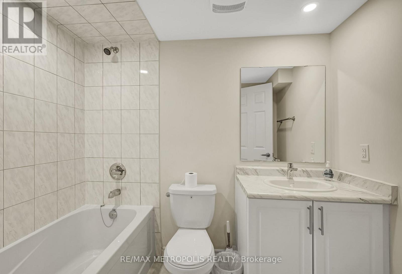 15 DOUGLAS KEMP CRESCENT - Image 42