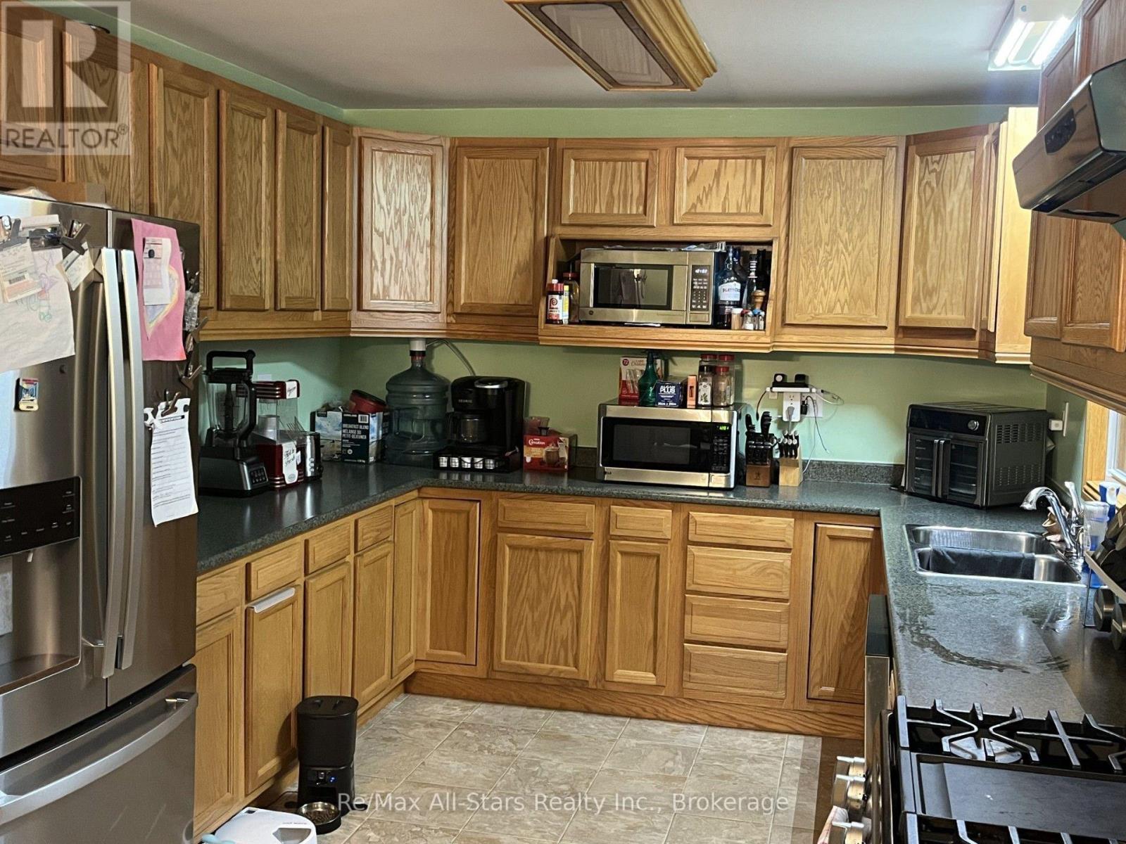 851 CEDAR GLEN ROAD - 10