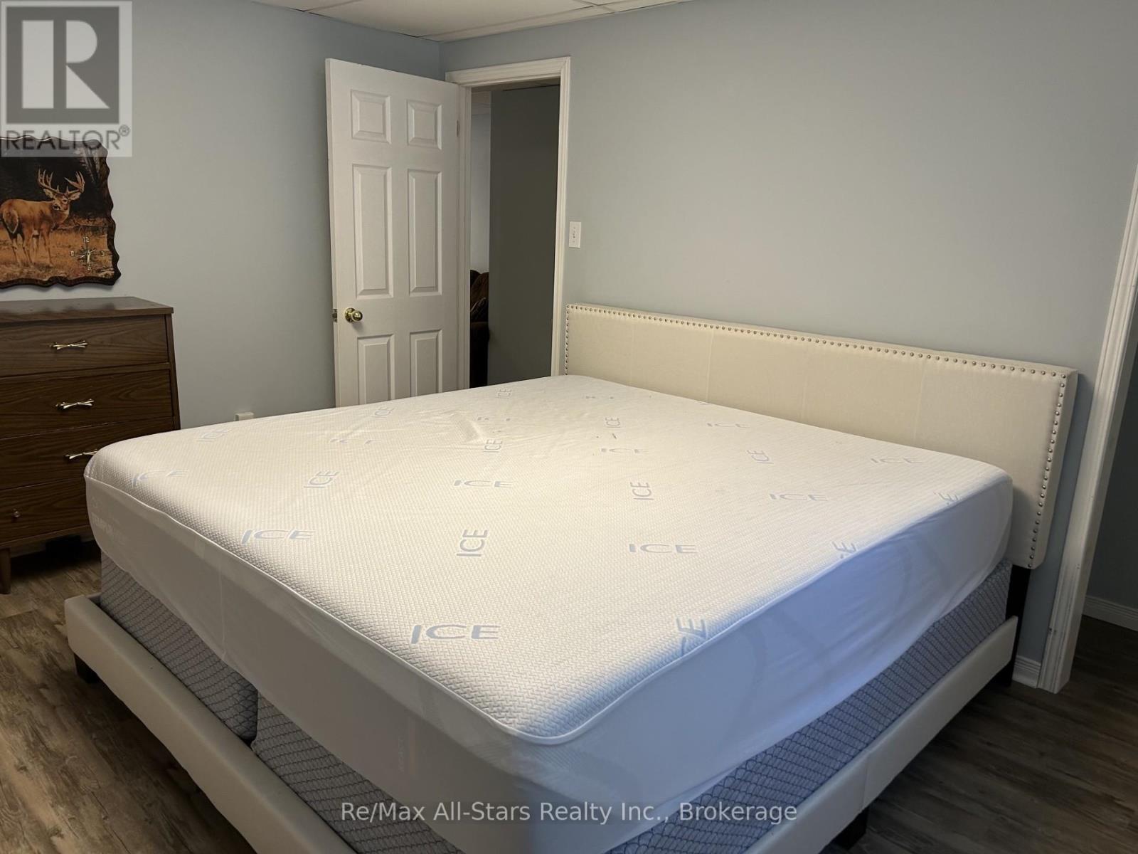 851 CEDAR GLEN ROAD - 21