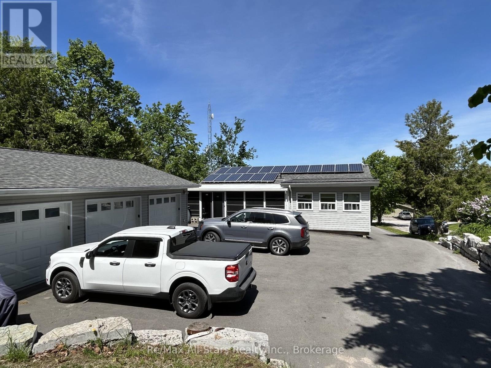 851 CEDAR GLEN ROAD - 25