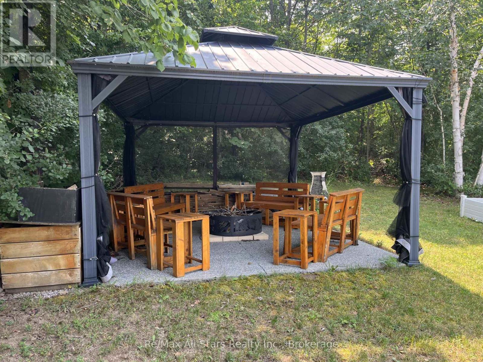 851 CEDAR GLEN ROAD - 31