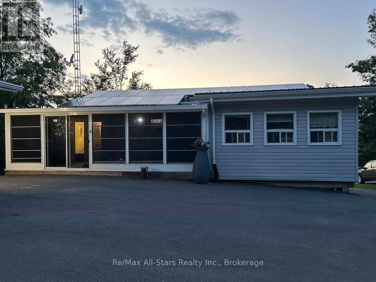 851 CEDAR GLEN ROAD - 32